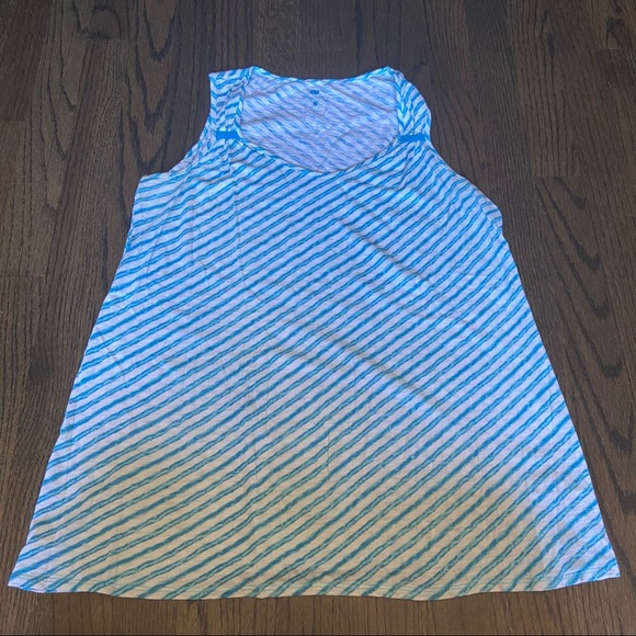 SHIPS FREE 🚚Maternity Shirt Lot! 9 Shirts! - Picture 4 of 16